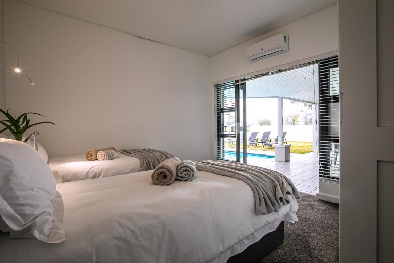 Robertson Halfway House别墅 外观 照片